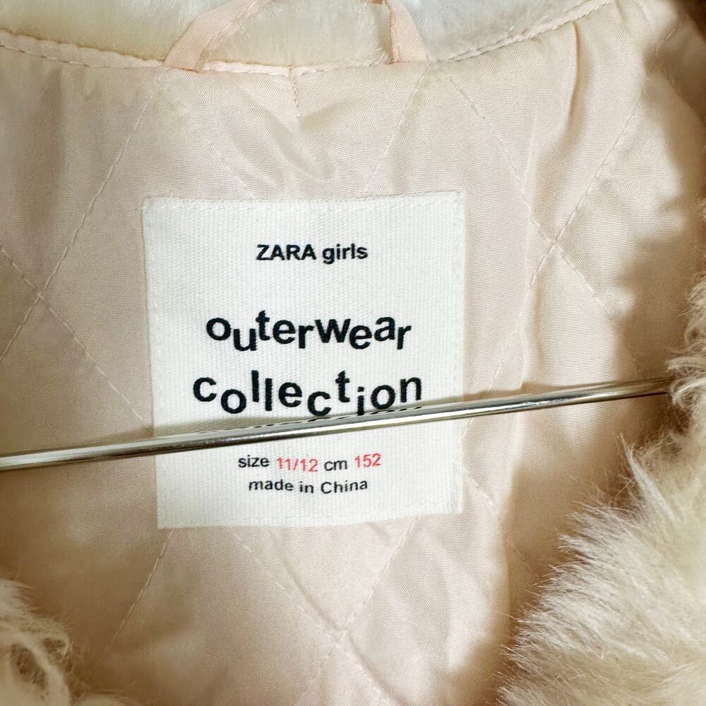 Zara Girls Outerwear Faux Fur Vest Pink Fuzzy Snap Closure Size 11 / 12 152 cm - Picture 3 of 5